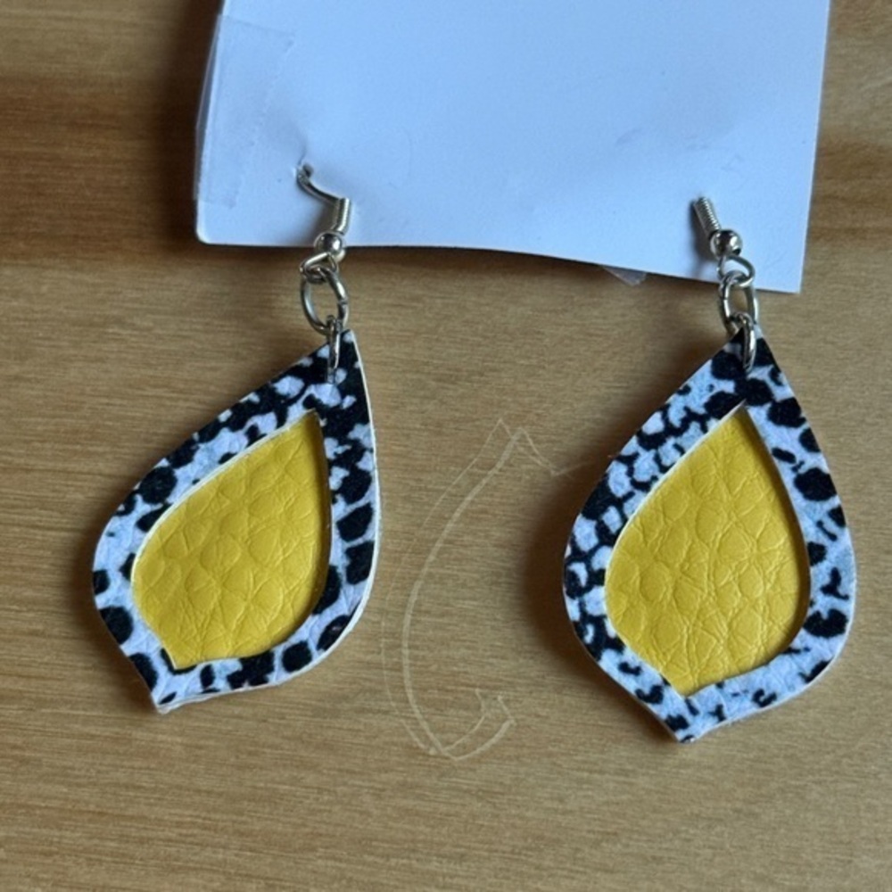 Yellow Teardrop Earrings with Black and White Accents NWT